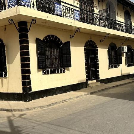 Independent Room On Island In Colonial House With Private Entrance Saint-Louis Luaran gambar