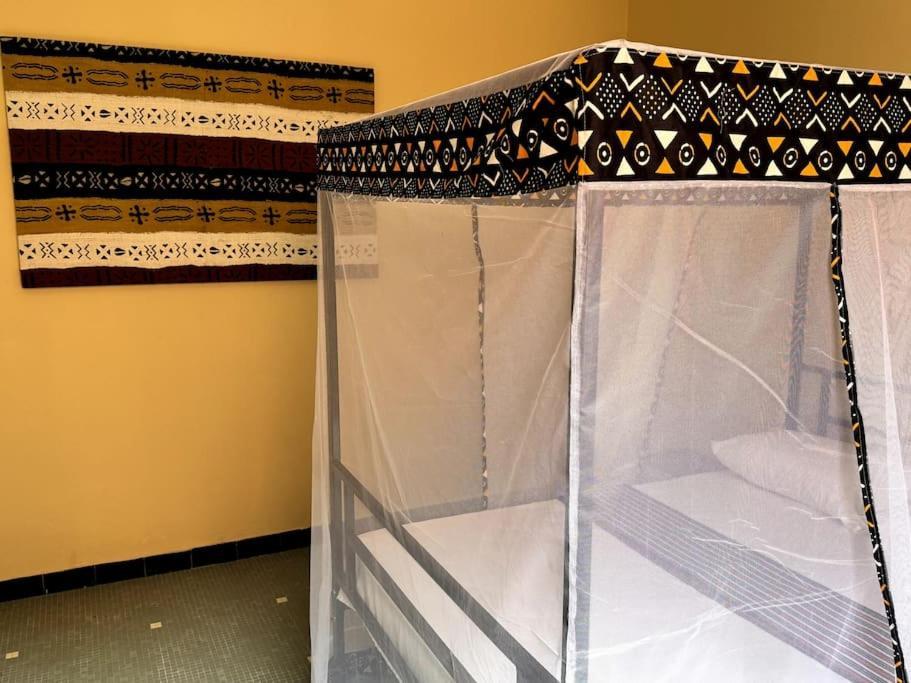 Independent Room On Island In Colonial House With Private Entrance Saint-Louis Luaran gambar