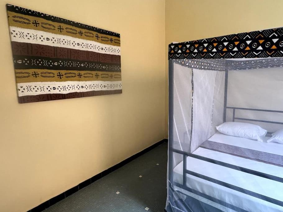 Independent Room On Island In Colonial House With Private Entrance Saint-Louis Luaran gambar